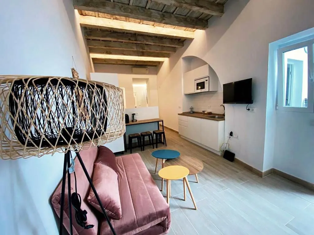 Barrameda Rooms Reformado Junio 2021 contacts